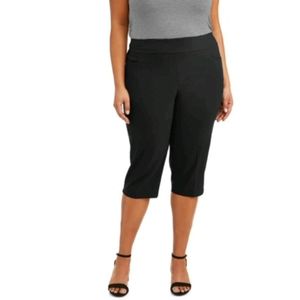 NWT Terra & Sky Black Tummy Control Stretch Capris Size 1X